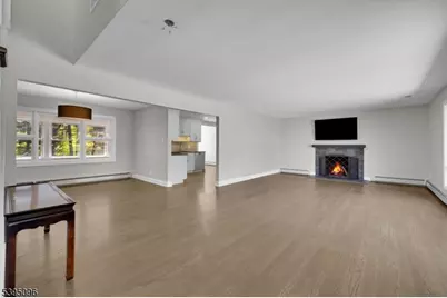 306 Eyland Ave, Roxbury Township, NJ 07876 - Photo 13