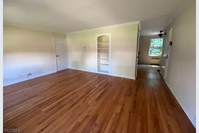 160 Gordonhurst Ave #E21, Montclair, NJ 07043 - Photo 3