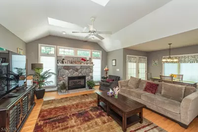 17 Morningside Cir #1, Little Falls Township, NJ 07424 - Photo 3