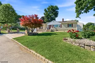 32 Valley View Dr, Mine Hill, NJ 07803 - Photo 1