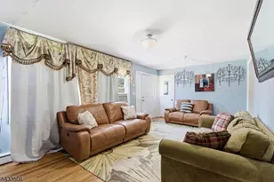 32 Valley View Dr, Mine Hill, NJ 07803 - Photo 7
