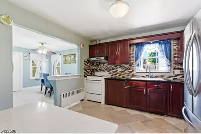32 Valley View Dr, Mine Hill, NJ 07803 - Photo 5