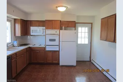 138 Haverhill Ave, Woodland Park, NJ 07424 - Photo 5