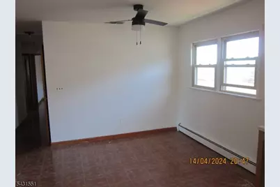 138 Haverhill Ave, Woodland Park, NJ 07424 - Photo 7