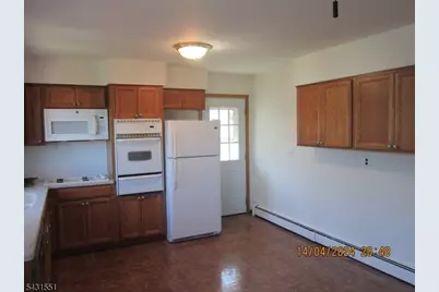 138 Haverhill Ave, Woodland Park, NJ 07424 - Photo 9