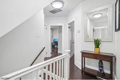 45 Bayview Ave, Newark, NJ 07112 - Photo 9