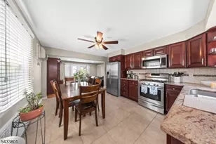 23 Homcy Pl, Clifton, NJ 07011 - Photo 7