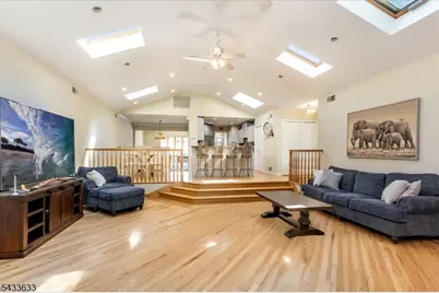 11 Allen Dr, Wayne, NJ 07470 - Photo 19