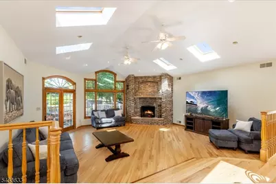 11 Allen Dr, Wayne, NJ 07470 - Photo 15