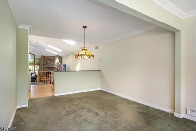 11 Allen Dr, Wayne, NJ 07470 - Photo 9