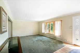 11 Allen Dr, Wayne, NJ 07470 - Photo 7