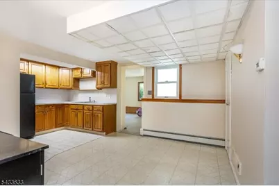 11 Allen Dr, Wayne, NJ 07470 - Photo 29