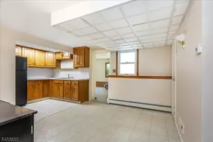 11 Allen Dr, Wayne, NJ 07470 - Photo 29