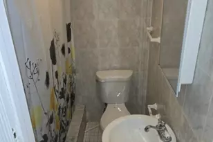 63 Grove St, Bloomfield, NJ 07003 - Photo 37