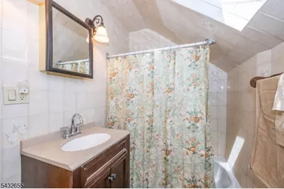 26 Cumberland Ave, Verona, NJ 07044 - Photo 21