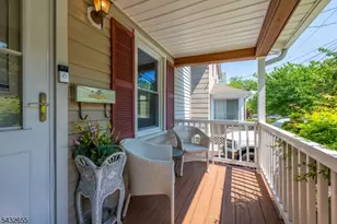 26 Cumberland Ave, Verona, NJ 07044 - Photo 3