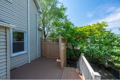 26 Cumberland Ave, Verona, NJ 07044 - Photo 33
