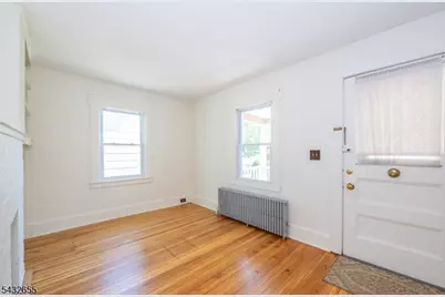 26 Cumberland Ave, Verona, NJ 07044 - Photo 9