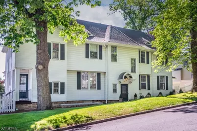 29 Stevens St, Bernardsville, NJ 07924 - Photo 3