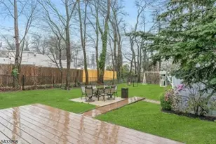 590 Woodland Ave, Mountainside, NJ 07092 - Photo 31