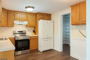 590 Woodland Ave, Mountainside, NJ 07092 - Photo 15
