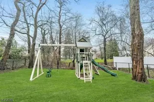 590 Woodland Ave, Mountainside, NJ 07092 - Photo 33