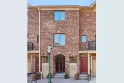 34 Mews Ln, South Orange, NJ 07079 - Photo 1