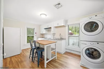 83 High St #2, Newton, NJ 07860 - Photo 1