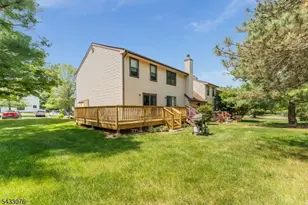 130 Locust Ct, Raritan Township, NJ 08822 - Photo 21