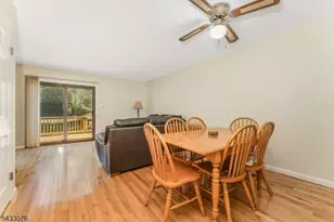 130 Locust Ct, Raritan Township, NJ 08822 - Photo 11
