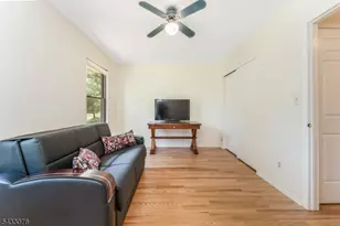 130 Locust Ct, Raritan Township, NJ 08822 - Photo 13