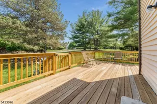 130 Locust Ct, Raritan Township, NJ 08822 - Photo 23