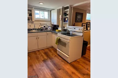 104 S Livingston Ave, Livingston, NJ 07039 - Photo 13