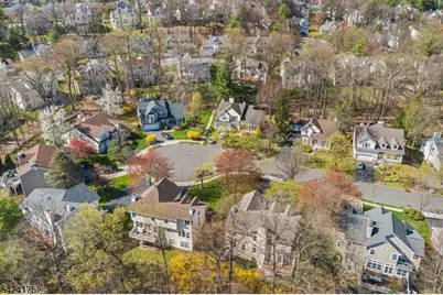 70 Hartley Ln, Bernards Township, NJ 07920 - Photo 33