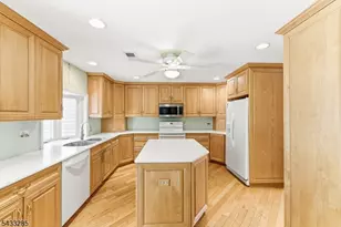 3 Elm St, Chester, NJ 07930 - Photo 5