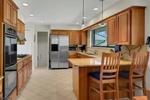 6 Lynnfield Dr, Morris Township, NJ 07960 - Photo 9