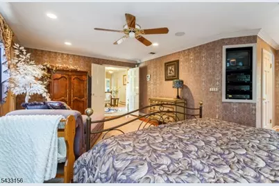 200 Raritan Ln, Readington, NJ 08889 - Photo 25