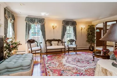 200 Raritan Ln, Readington, NJ 08889 - Photo 9