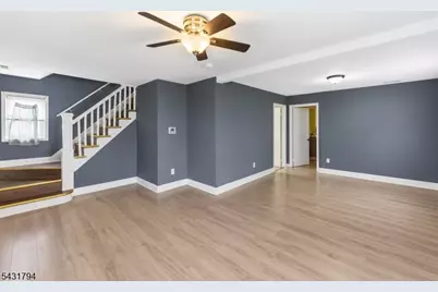 219 Hollywood Ave, Hillside, NJ 07205 - Photo 3