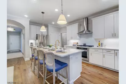30 Dahlia Dr, Warren Township, NJ 07059 - Photo 3