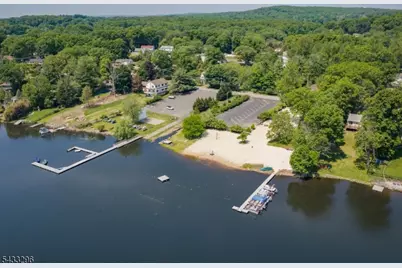 58 W Lake Shore Dr, Rockaway Township, NJ 07866 - Photo 33