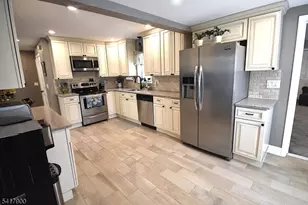33 Alabama Ave, Jefferson Township, NJ 07849 - Photo 5