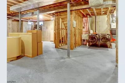 15 Woodrow Pl, West Caldwell, NJ 07006 - Photo 31