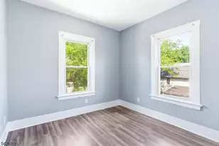 10 Charles St, East Orange, NJ 07017 - Photo 17