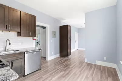 10 Charles St #2, East Orange, NJ 07017 - Photo 15