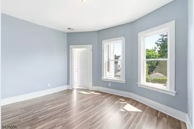 10 Charles St #2, East Orange, NJ 07017 - Photo 5