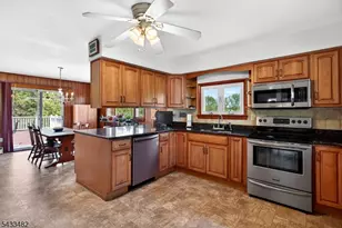 127 Hillcrest Rd, Readington, NJ 08822 - Photo 11