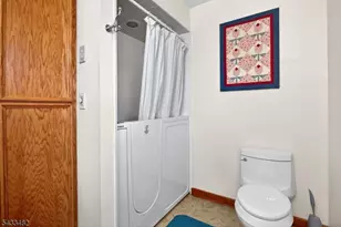 127 Hillcrest Rd, Readington, NJ 08822 - Photo 9