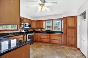 127 Hillcrest Rd, Readington, NJ 08822 - Photo 17