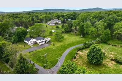 127 Hillcrest Rd, Readington, NJ 08822 - Photo 3